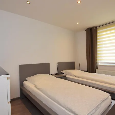 Ferienwohnung In Ruhiger Lage Von Zella-Mehlis/ Wohnung Carola Exterior photo